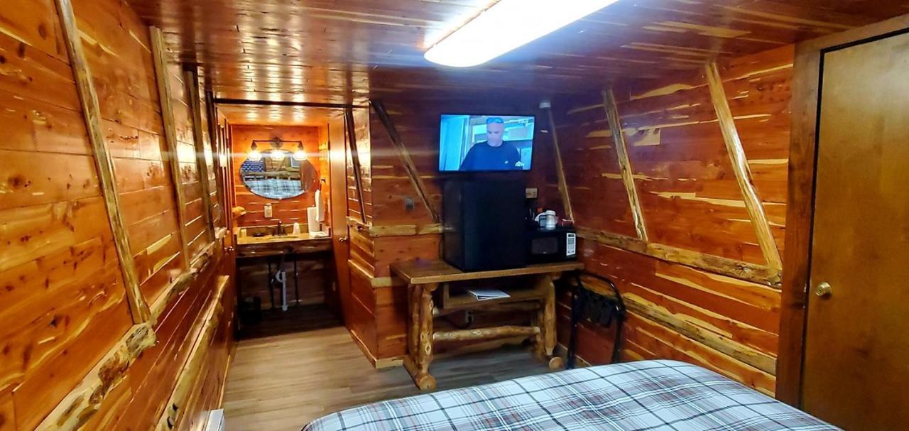 Log Cabin Inn 유레카 스프링스 외부 사진