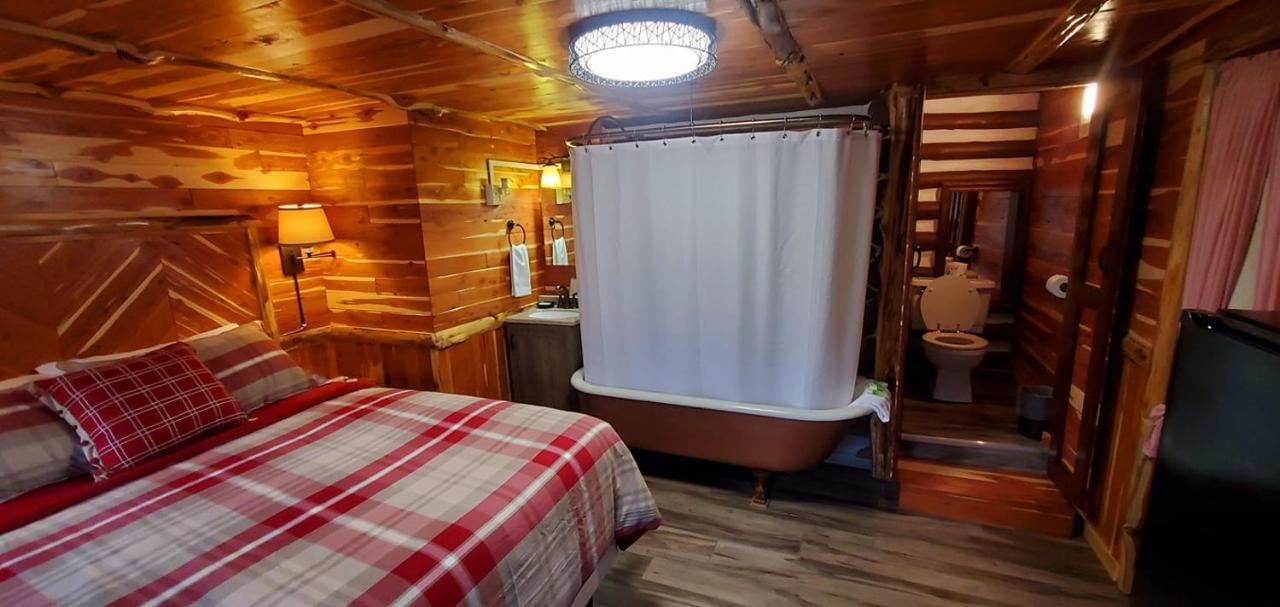 Log Cabin Inn 유레카 스프링스 외부 사진