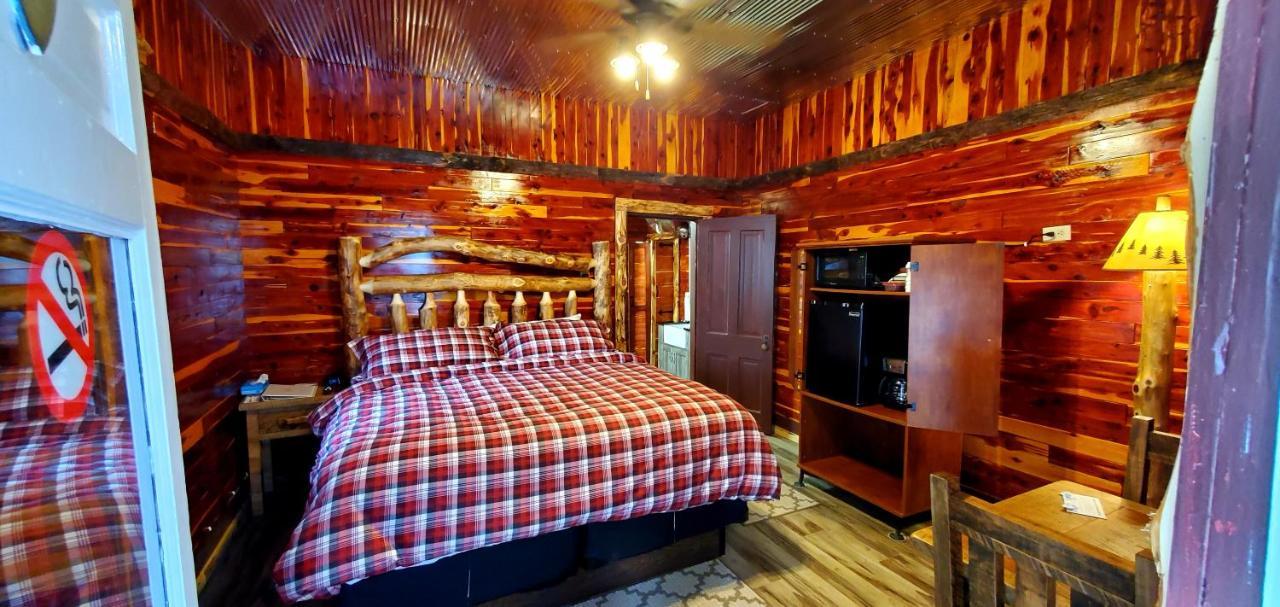Log Cabin Inn 유레카 스프링스 외부 사진