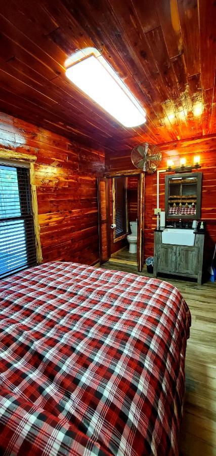 Log Cabin Inn 유레카 스프링스 외부 사진