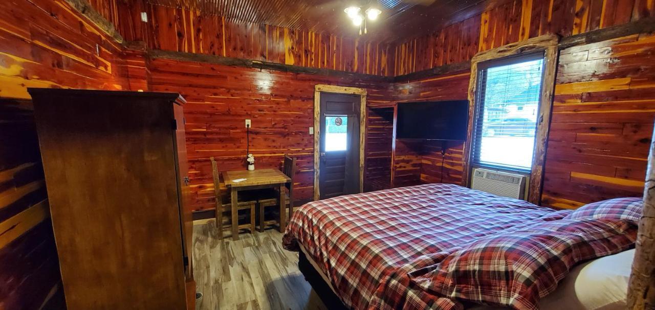 Log Cabin Inn 유레카 스프링스 외부 사진