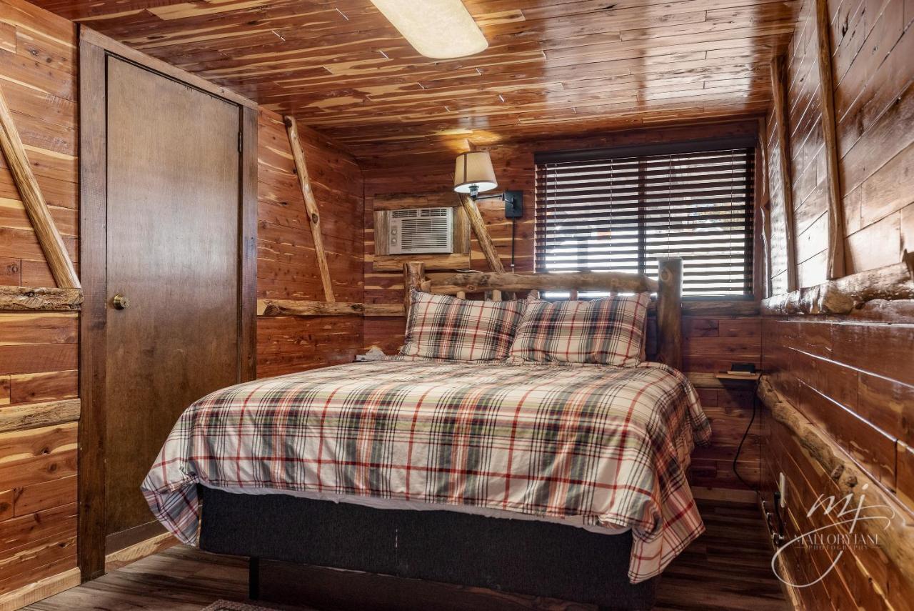 Log Cabin Inn 유레카 스프링스 외부 사진
