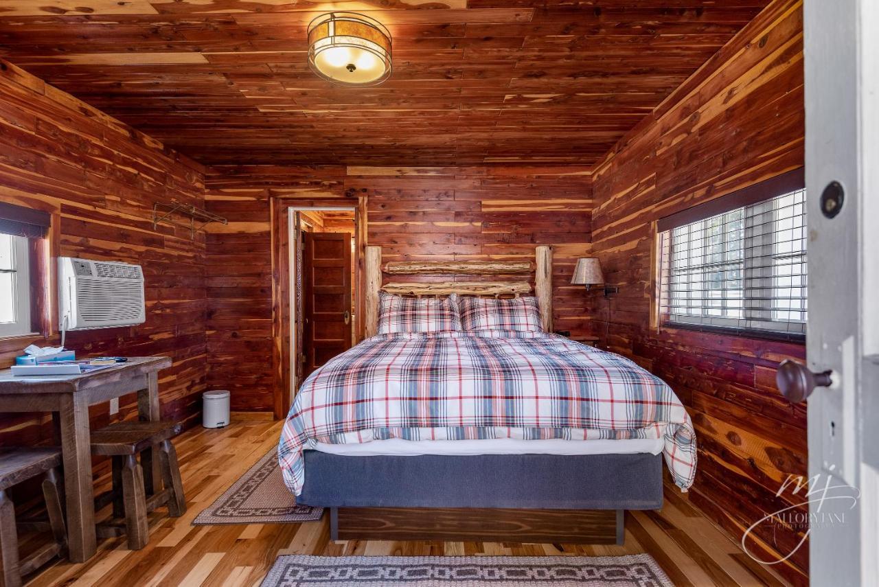 Log Cabin Inn 유레카 스프링스 외부 사진