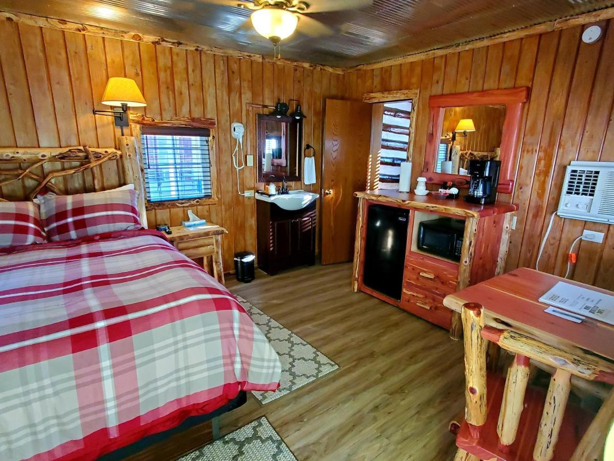 Log Cabin Inn 유레카 스프링스 외부 사진