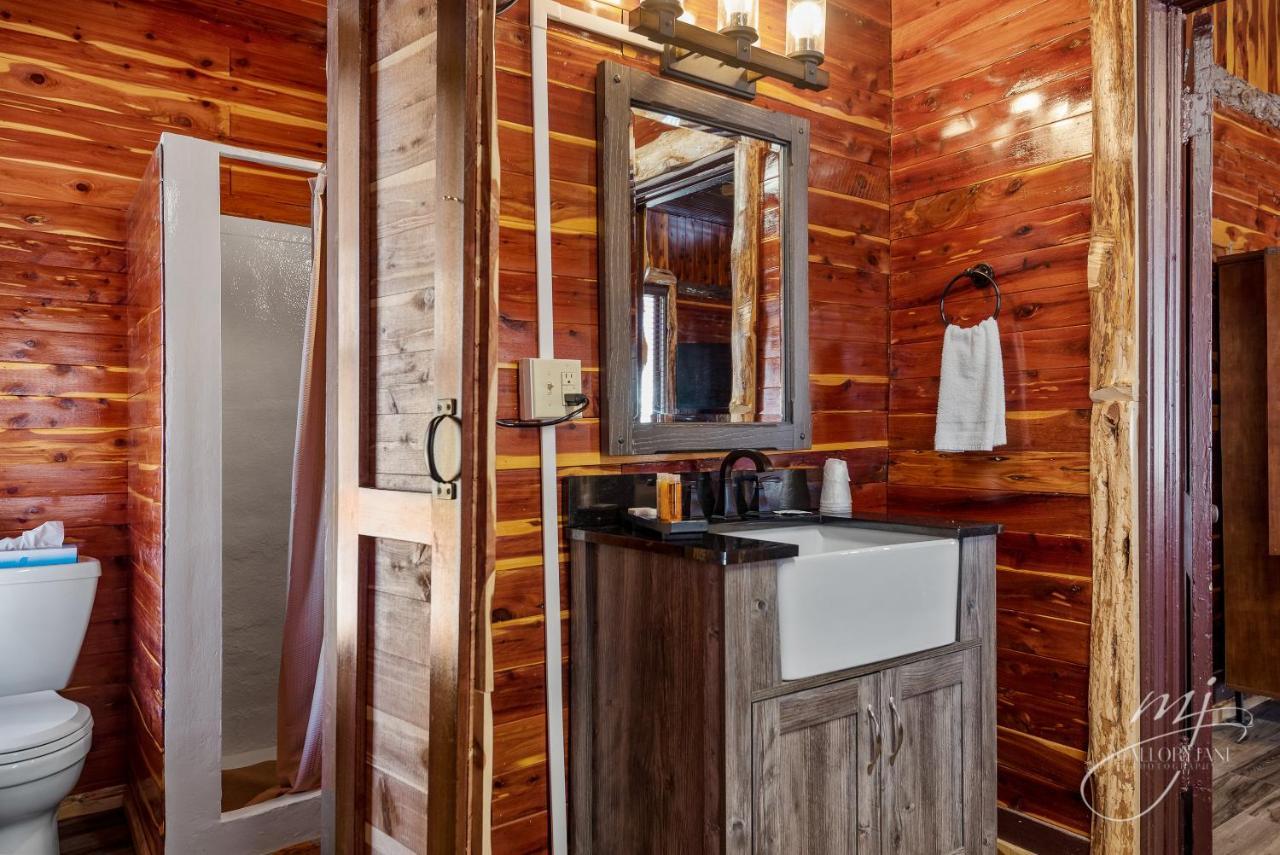 Log Cabin Inn 유레카 스프링스 외부 사진