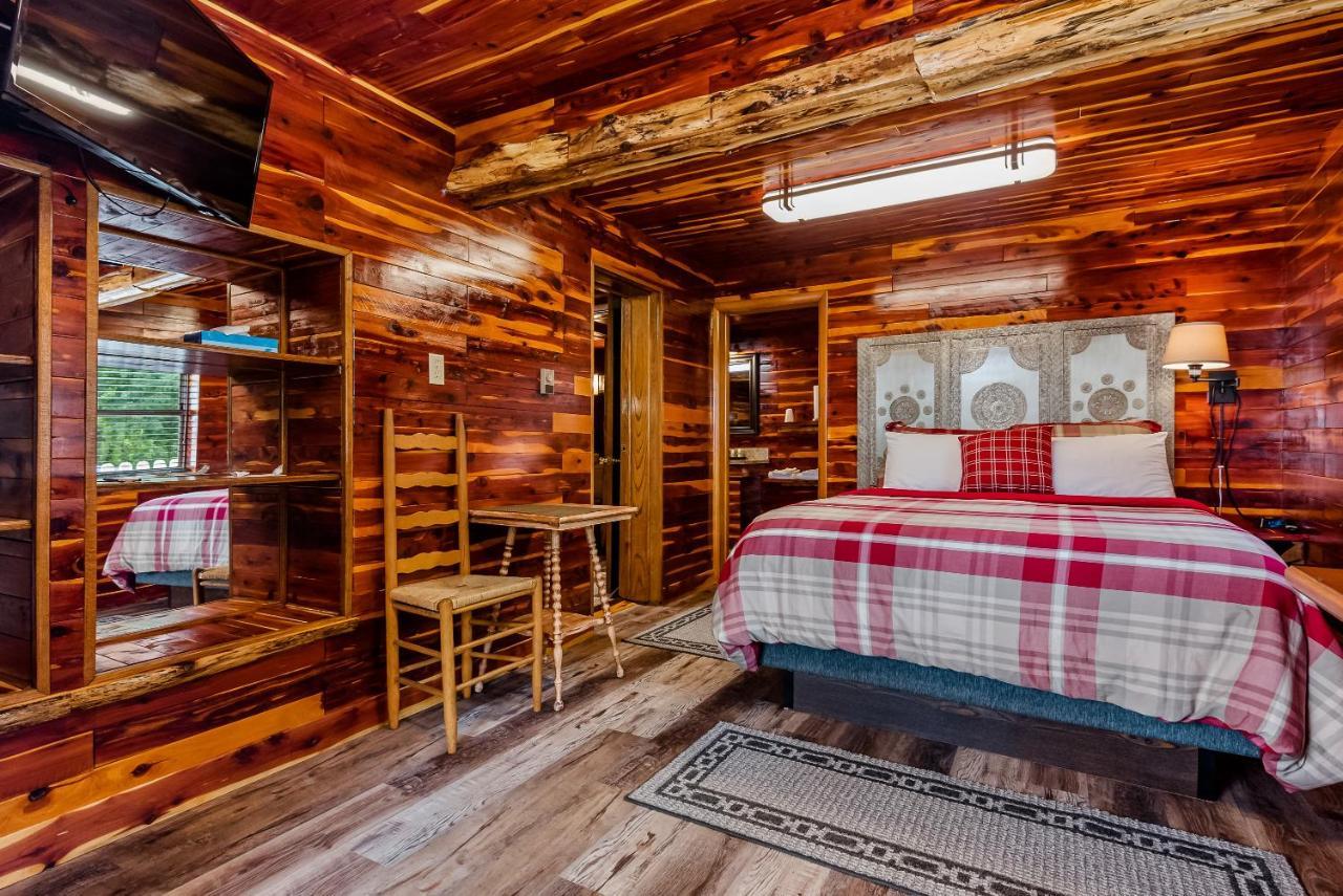 Log Cabin Inn 유레카 스프링스 외부 사진