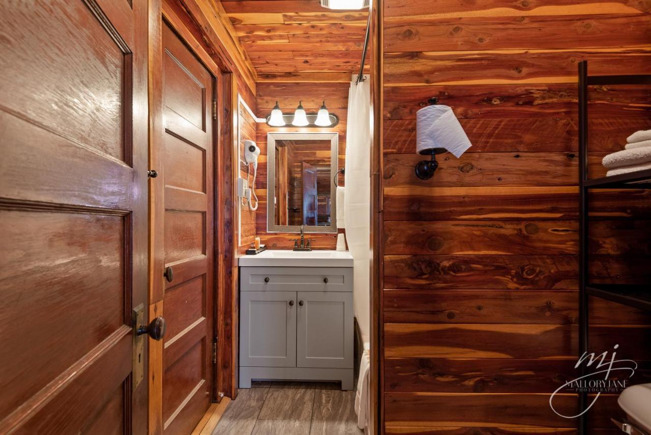 Log Cabin Inn 유레카 스프링스 외부 사진