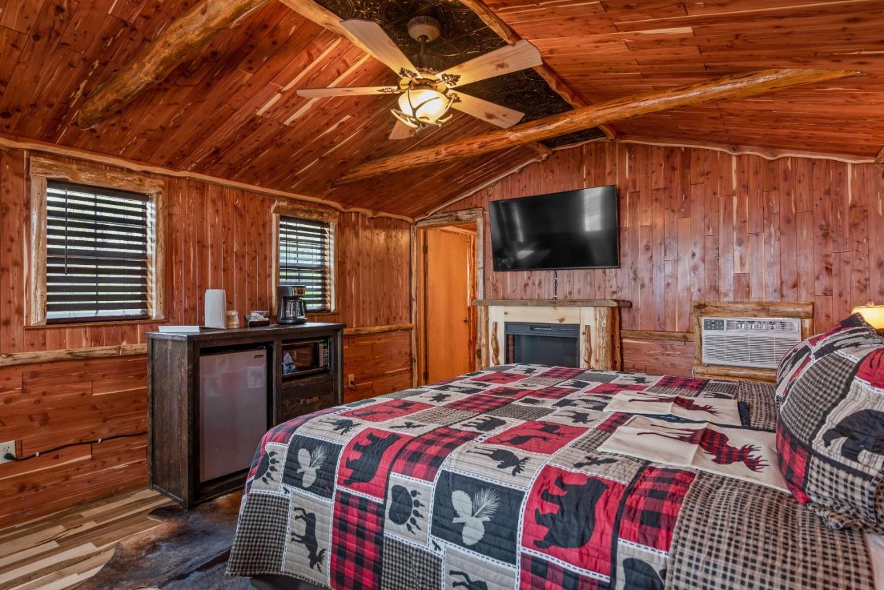 Log Cabin Inn 유레카 스프링스 외부 사진