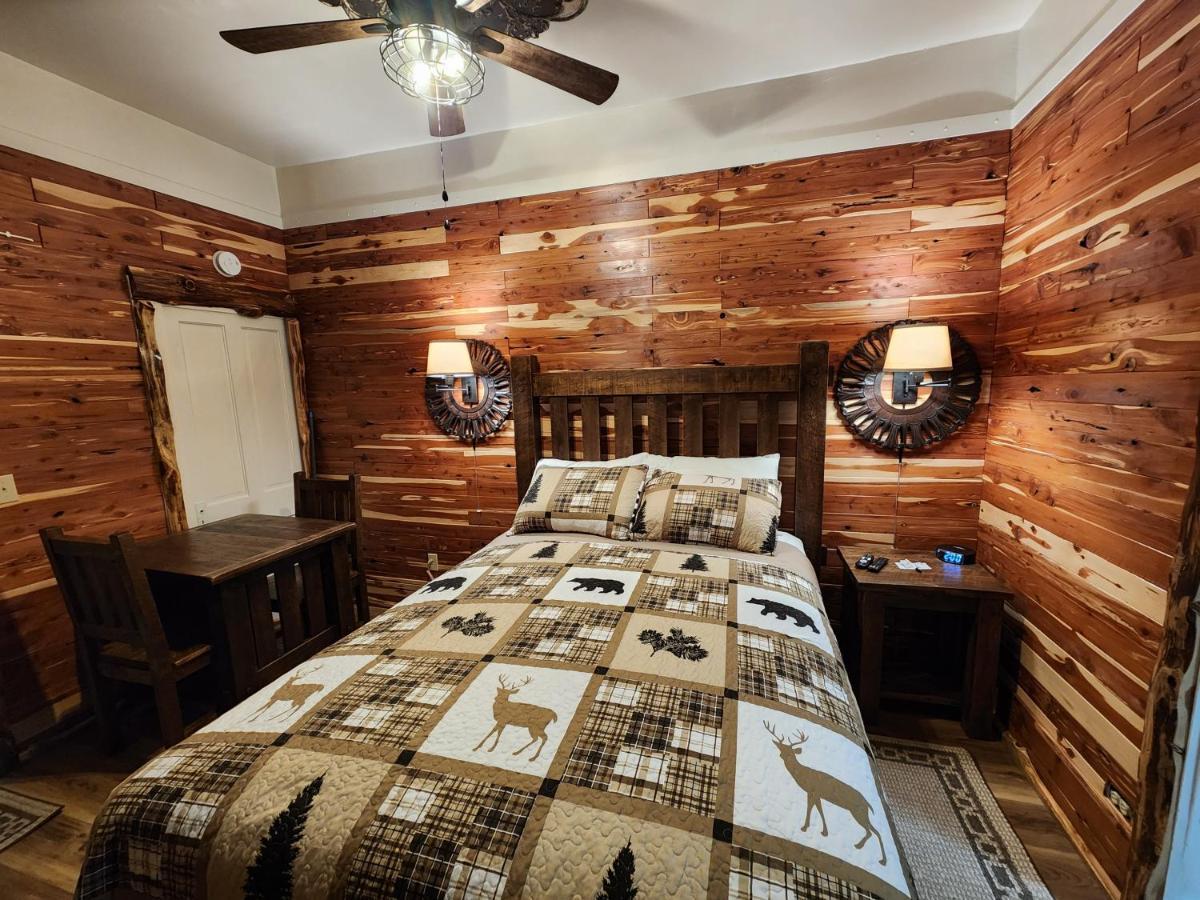 Log Cabin Inn 유레카 스프링스 외부 사진
